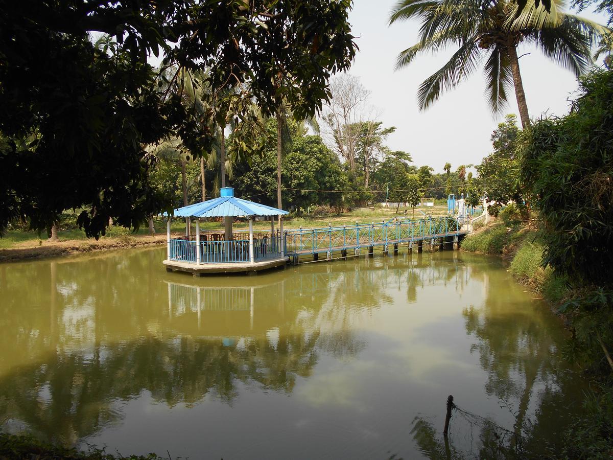 Jamunadighi Eco-Resort Budbud Buitenkant foto