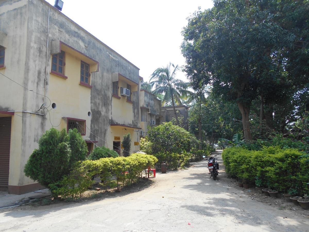 Jamunadighi Eco-Resort Budbud Buitenkant foto